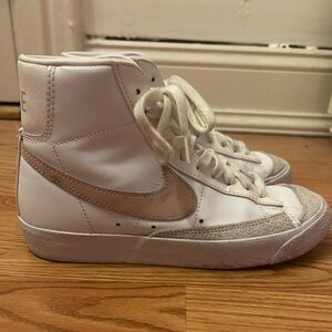 Light pink Women’s Nike blazers 6.5